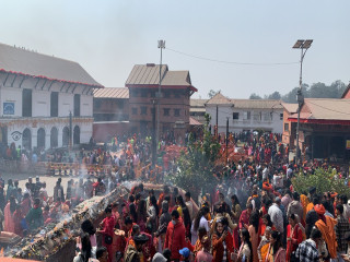 devotees lighting diyas shivaratri nepal(1)